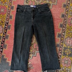 Women’s Classic Denim Dark Wash Capri Jeans Sz 10